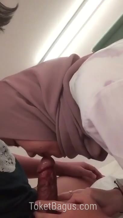Hijab Zilla jilbab coklat Sepong Kontol Gede