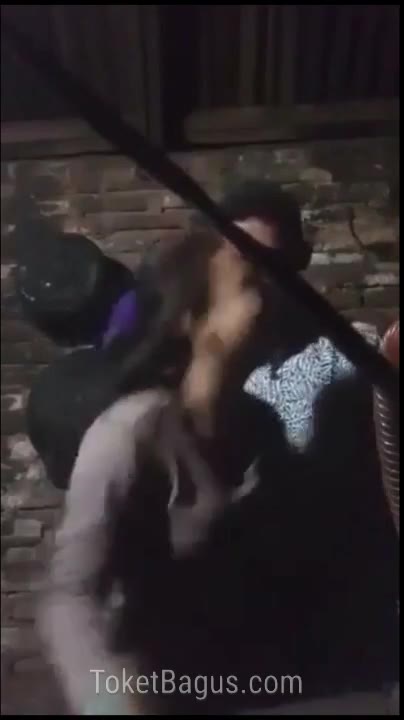 Kakak adek ngewe didapur nenek