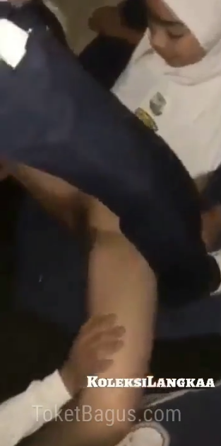 Jilbab SMA Mau Aja Dientot Rame Rame Kok Nurut Ya